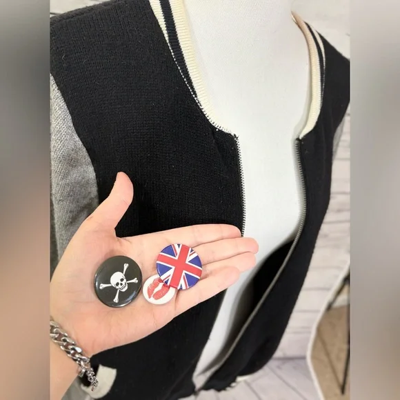 Vintage Torrid Knit Varsity Jacket in Size 2 - Picture 6 of 9